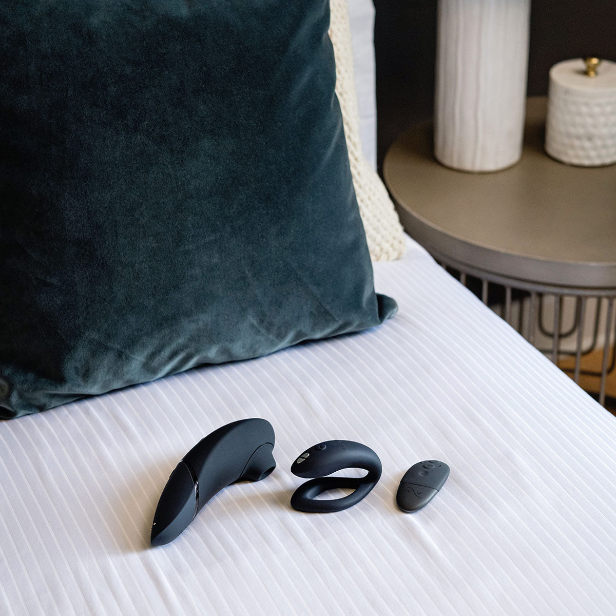 We-Vibe &amp; Womanizer Lust &amp; Luxury Collection