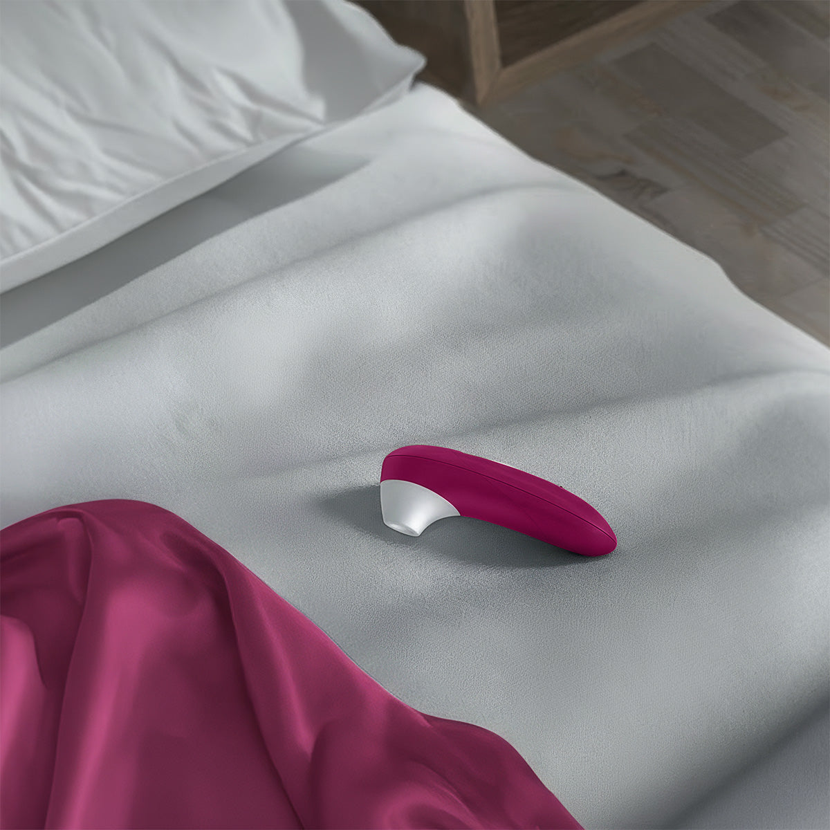 Womanizer Pro – Clitoral Stimulator – Vibrant Pink